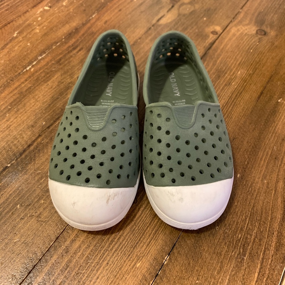 Size 8 toddler shoes